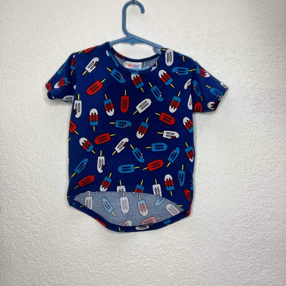 LuLaRoe Blue and Red Short Sleeve Tee with Popsicle Pattern